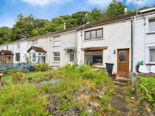 2 bed house for sale