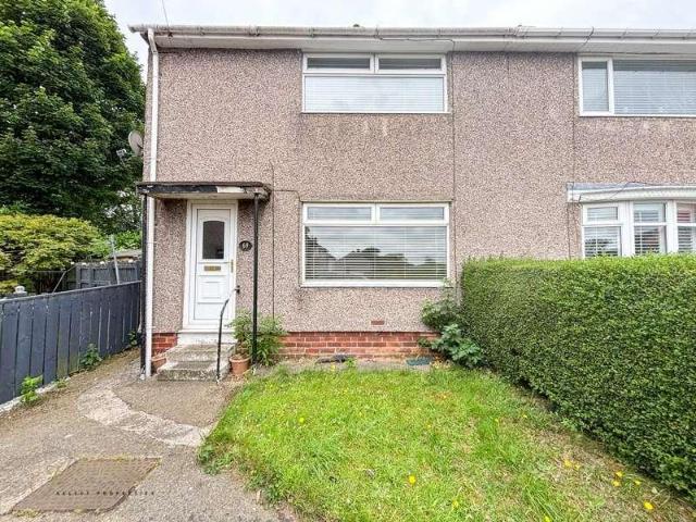 2 bed house for sale