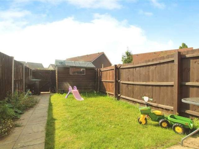 2 bed house for sale