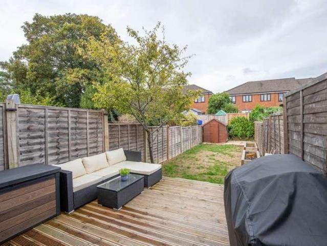 2 bed house for sale
