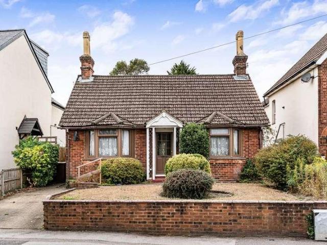 2 bed house for sale