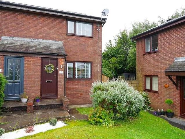 2 bed house for sale
