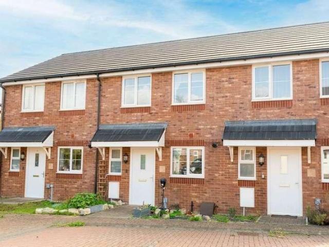 2 bed house for sale