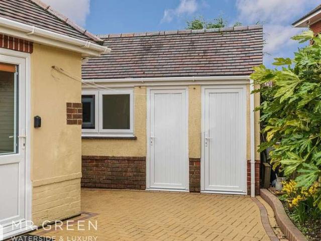 2 bed house for sale