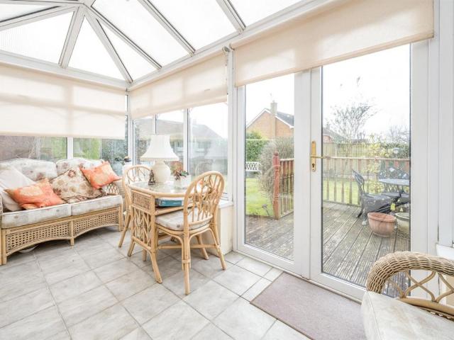 2 bed house for sale