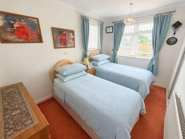 2 bed house for sale