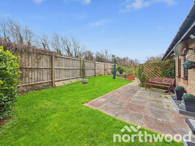 2 bed house for sale