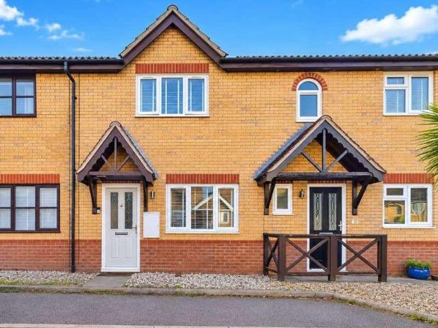 2 bed house for sale