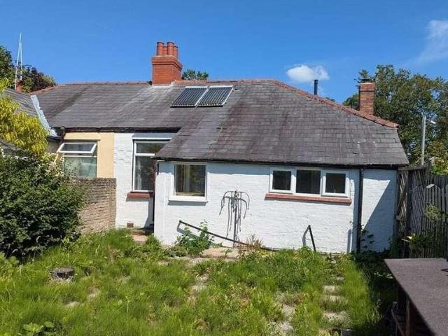 2 bed house for sale