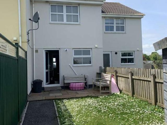 2 bed house for sale