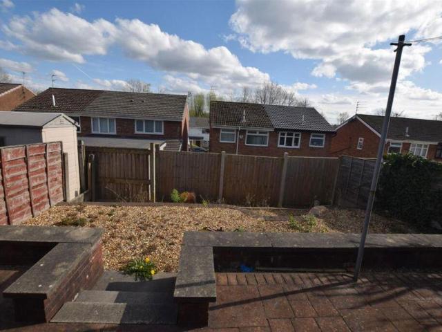 2 bed house for sale