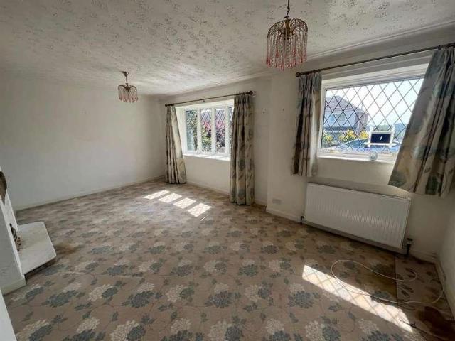 2 bed house for sale