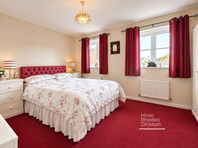 2 bed house for sale