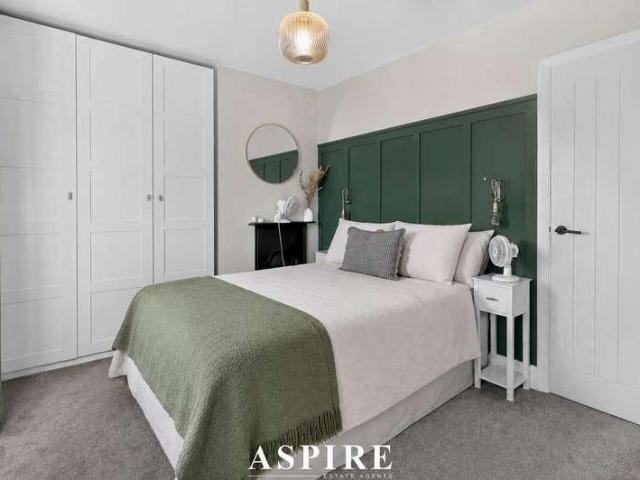 2 bed house for sale