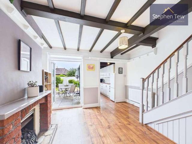 2 bed house for sale