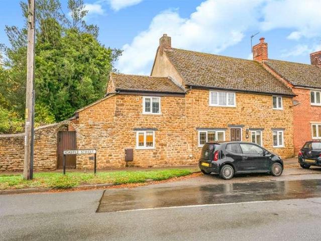 2 bed house for sale