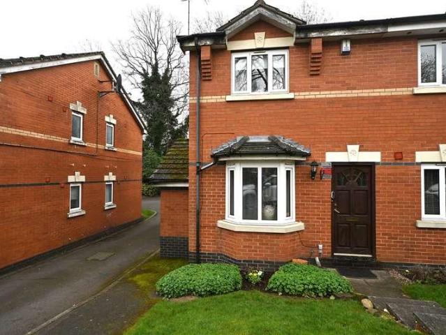 2 bed house for sale