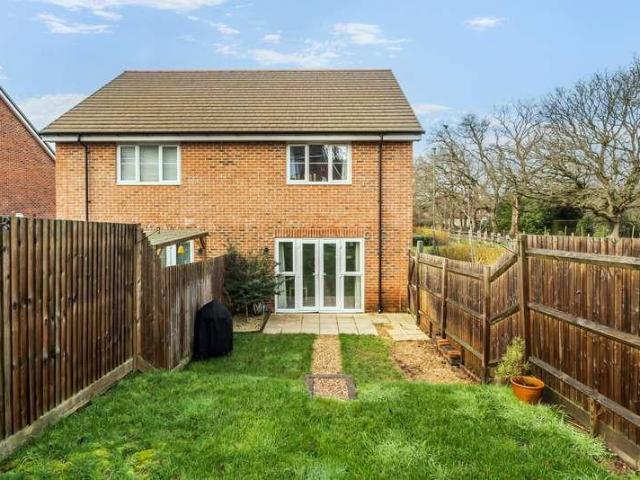 2 bed house for sale