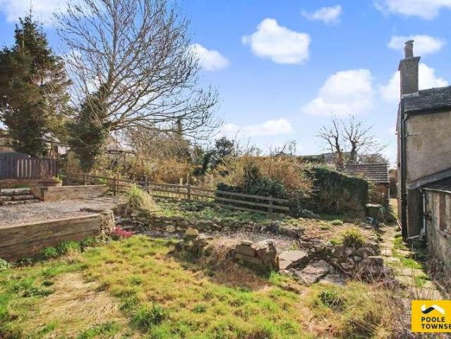 2 bed house for sale