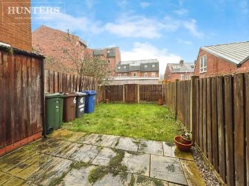 2 bed house for sale