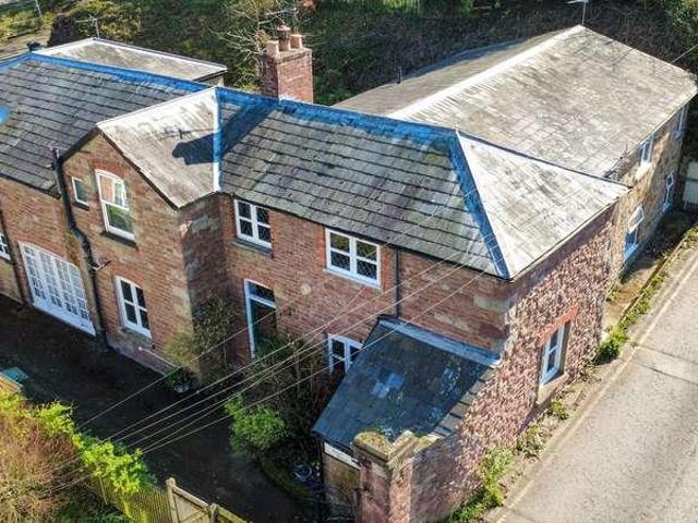 2 bed house for sale