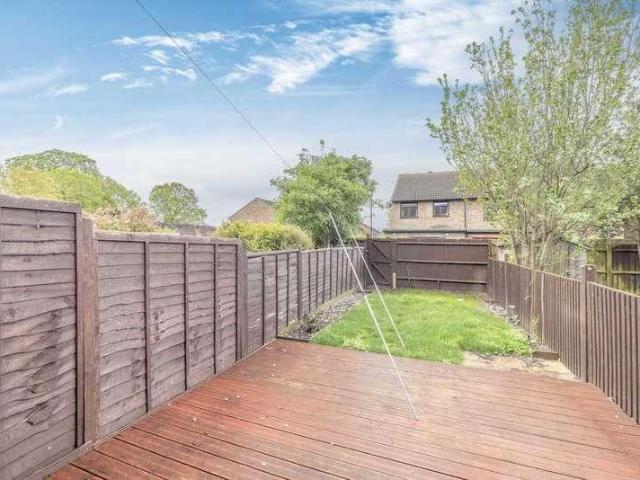 2 bed house for sale