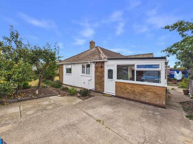 2 bed house for sale