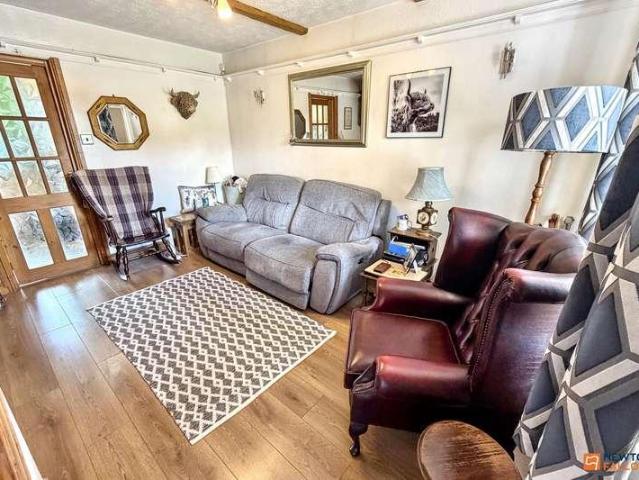 2 bed house for sale