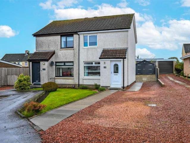 2 bed house for sale
