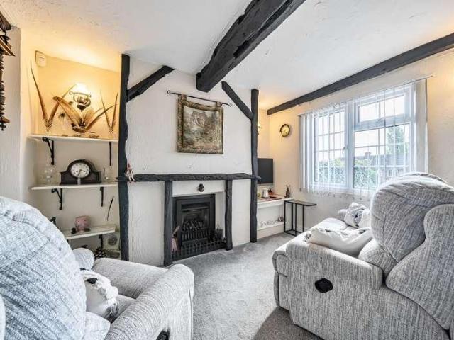 2 bed house for sale