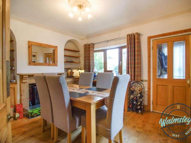 2 bed house for sale