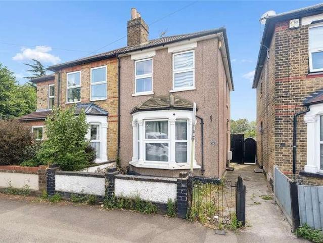 2 bed house for sale