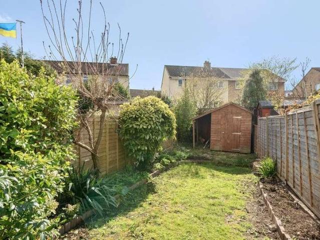 2 bed house for sale