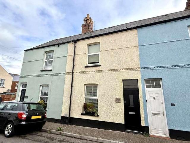 2 bed house for sale
