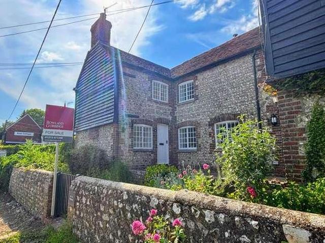 2 bed house for sale