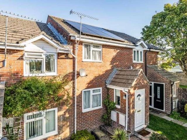2 bed house for sale