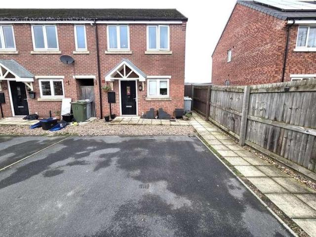 2 bed house for sale