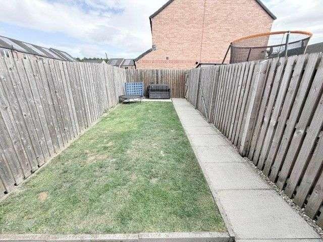 2 bed house for sale
