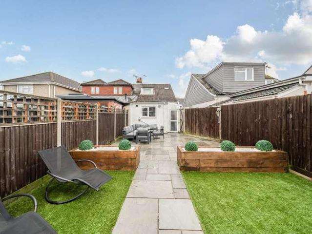 2 bed house for sale