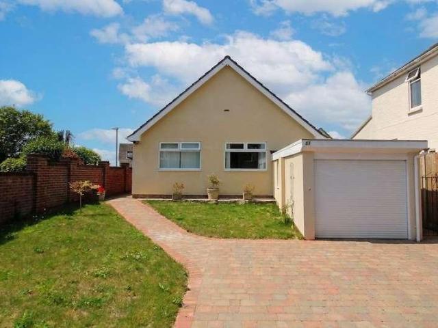 2 bed house for sale