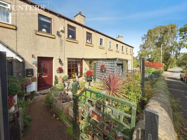 2 bed house for sale