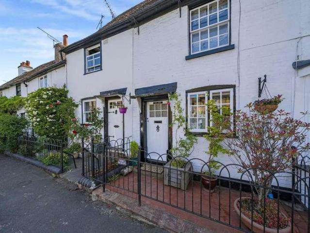 2 bed house for sale