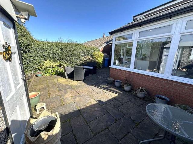 2 bed house for sale