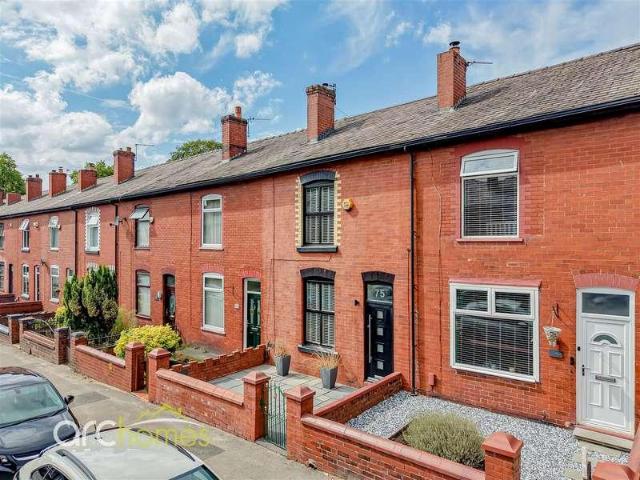 2 bed house for sale
