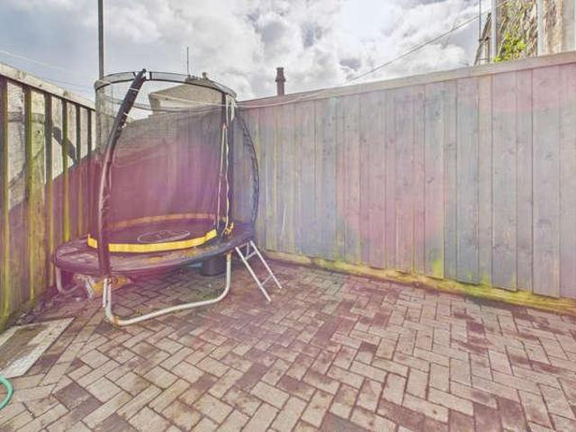 2 bed house for sale