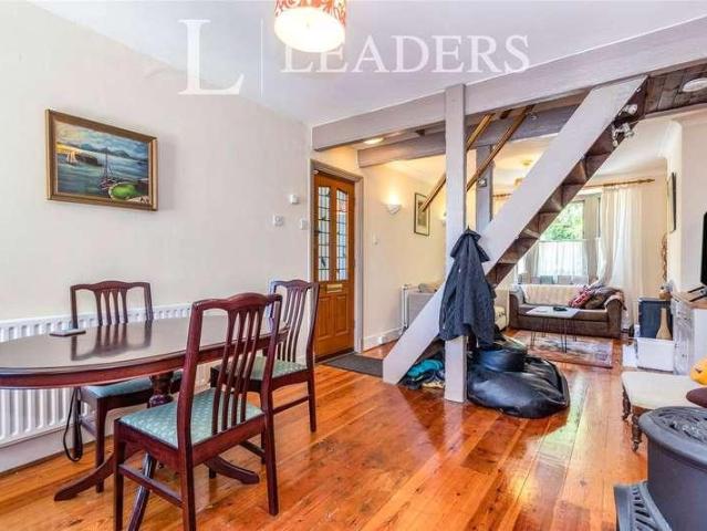 2 bed house for sale