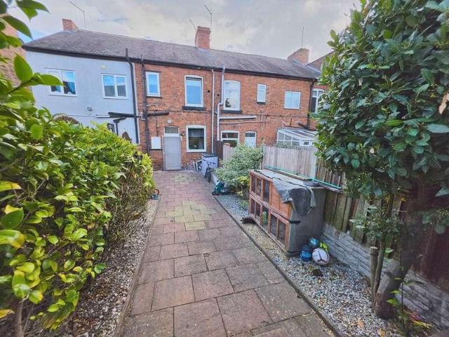 2 bed house for sale