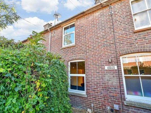 2 bed house for sale