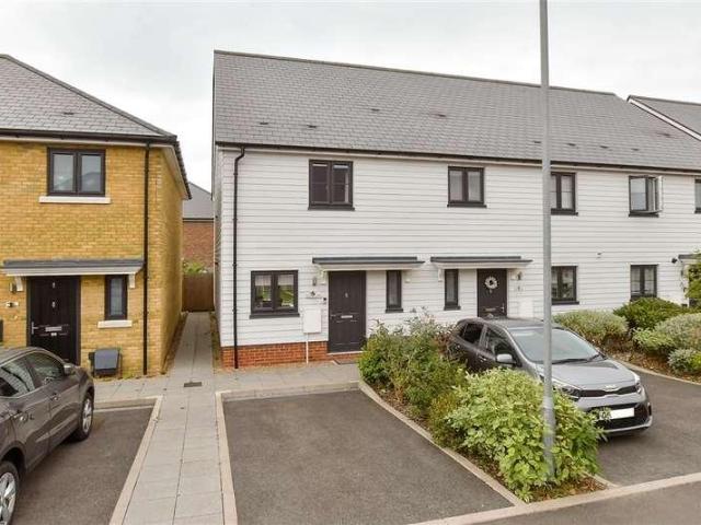 2 bed house for sale