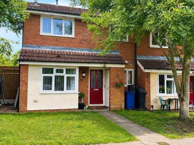 2 bed house for sale